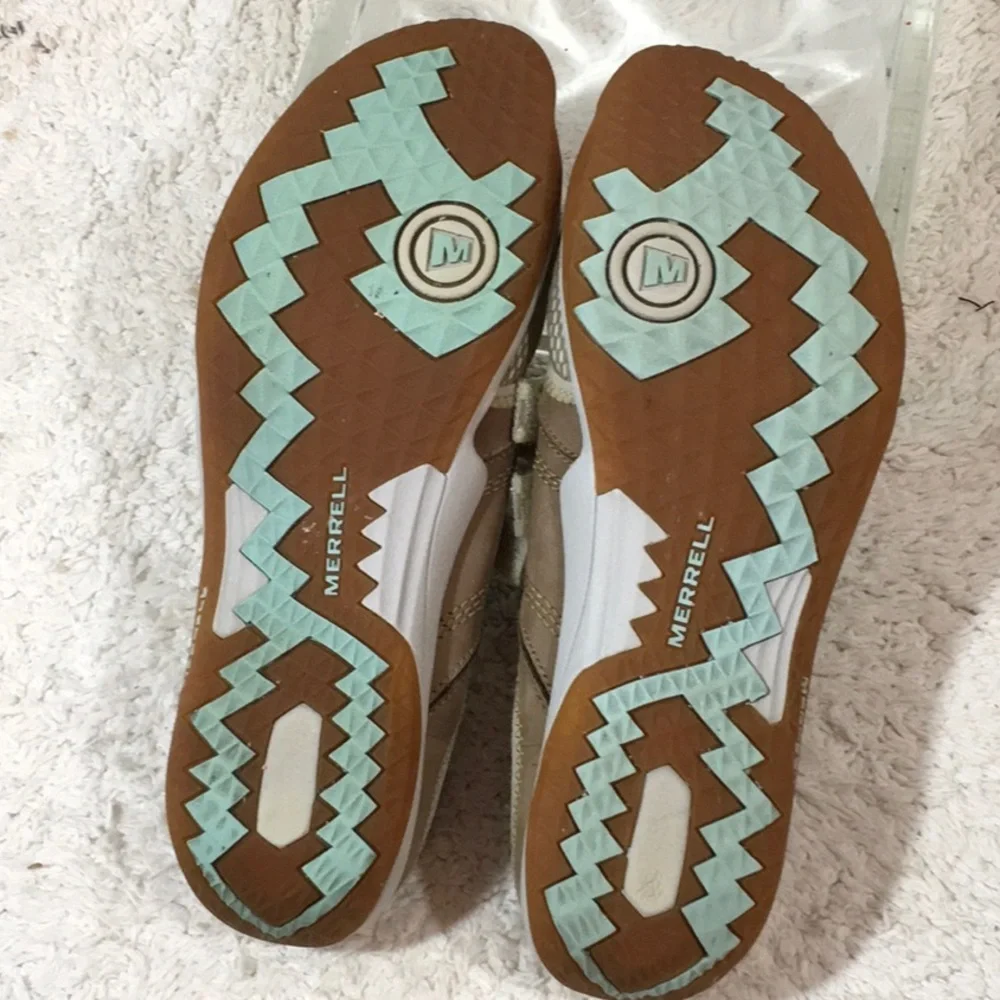 Merrell quilted athletic shoes